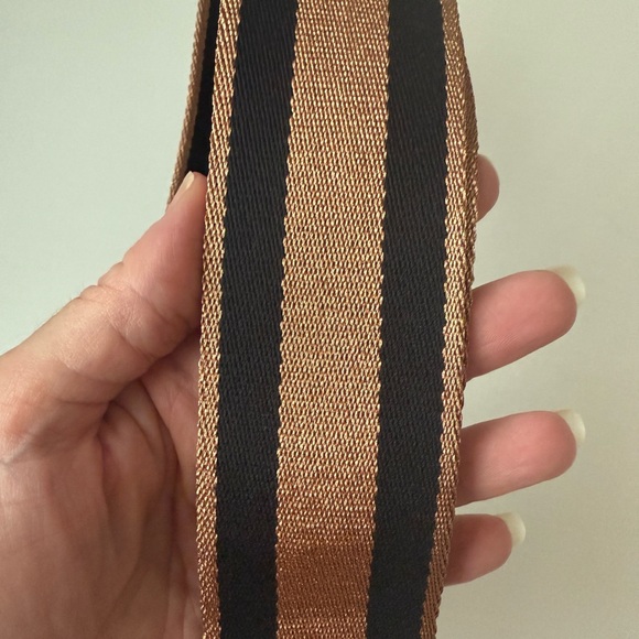 NWT MZ Wallace Crossbody Strap in Black/Gold Brown (Shimmer) - Picture 3 of 5